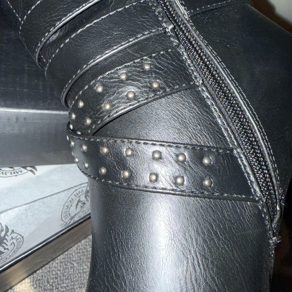 Milwaukee Performance Black Boots - image 4